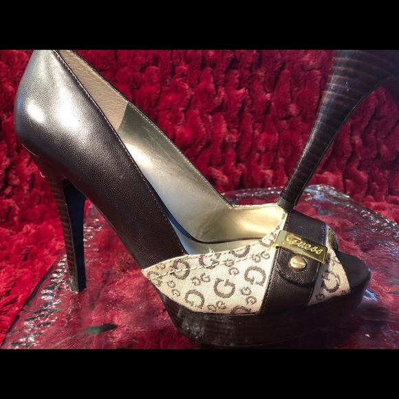 Guess heels 👠👠 - Picture 4 of 7